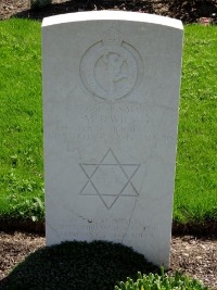 Klagenfurt War Cemetery - Davies, Maurice
